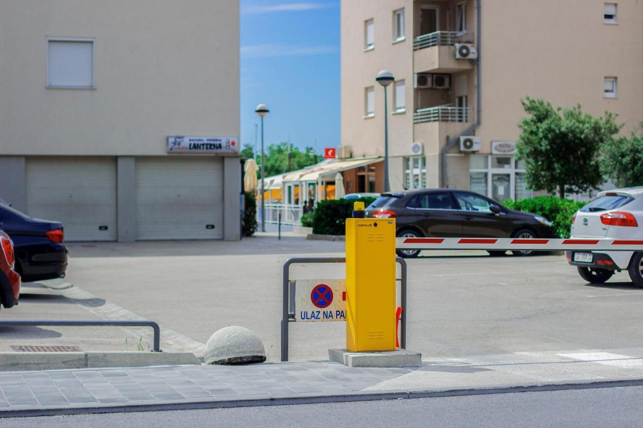 Apartmani Ribnjak Seka โอมิช ภายนอก รูปภาพ